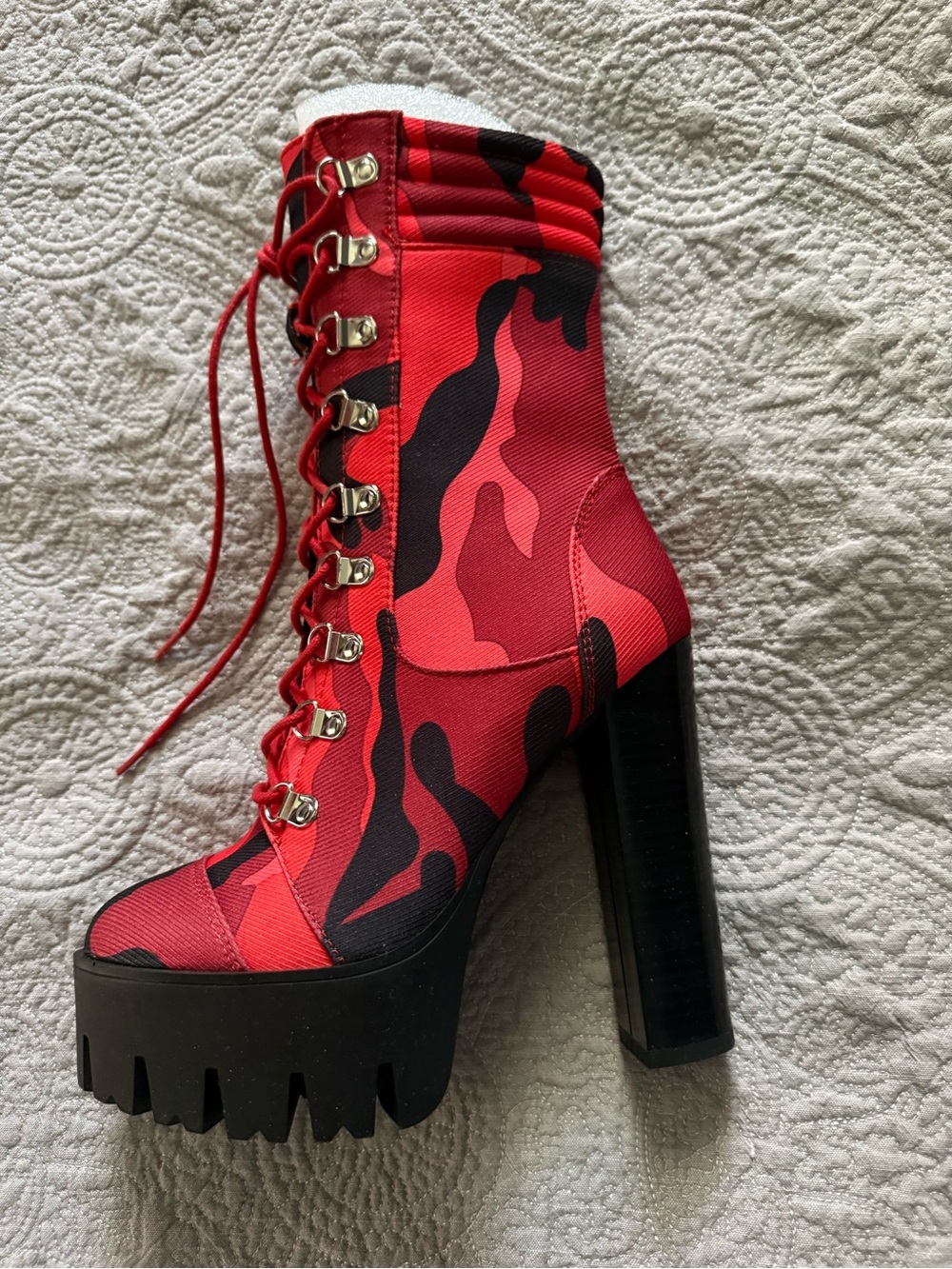 AZALEA WANG Red Camo Lace-Up Platform Ankle Boot